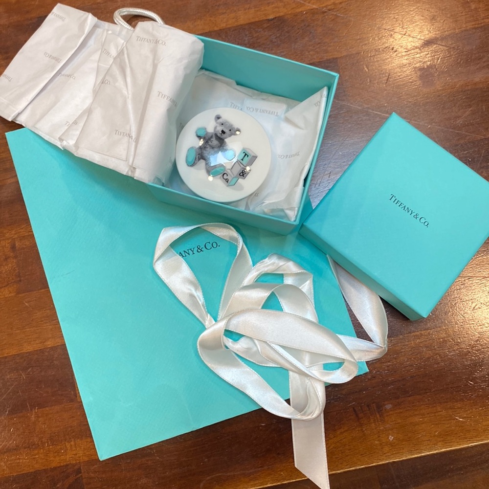 Tiffany & Co. Bear Round Box Baby